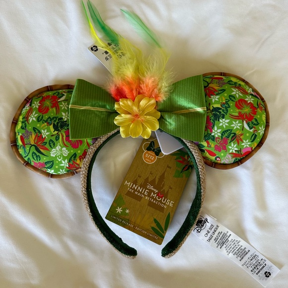 NWT Minnie Mouse Main Attraction Ears (set of 12; Jan - Dec); Limited Edition - Picture 6 of 13